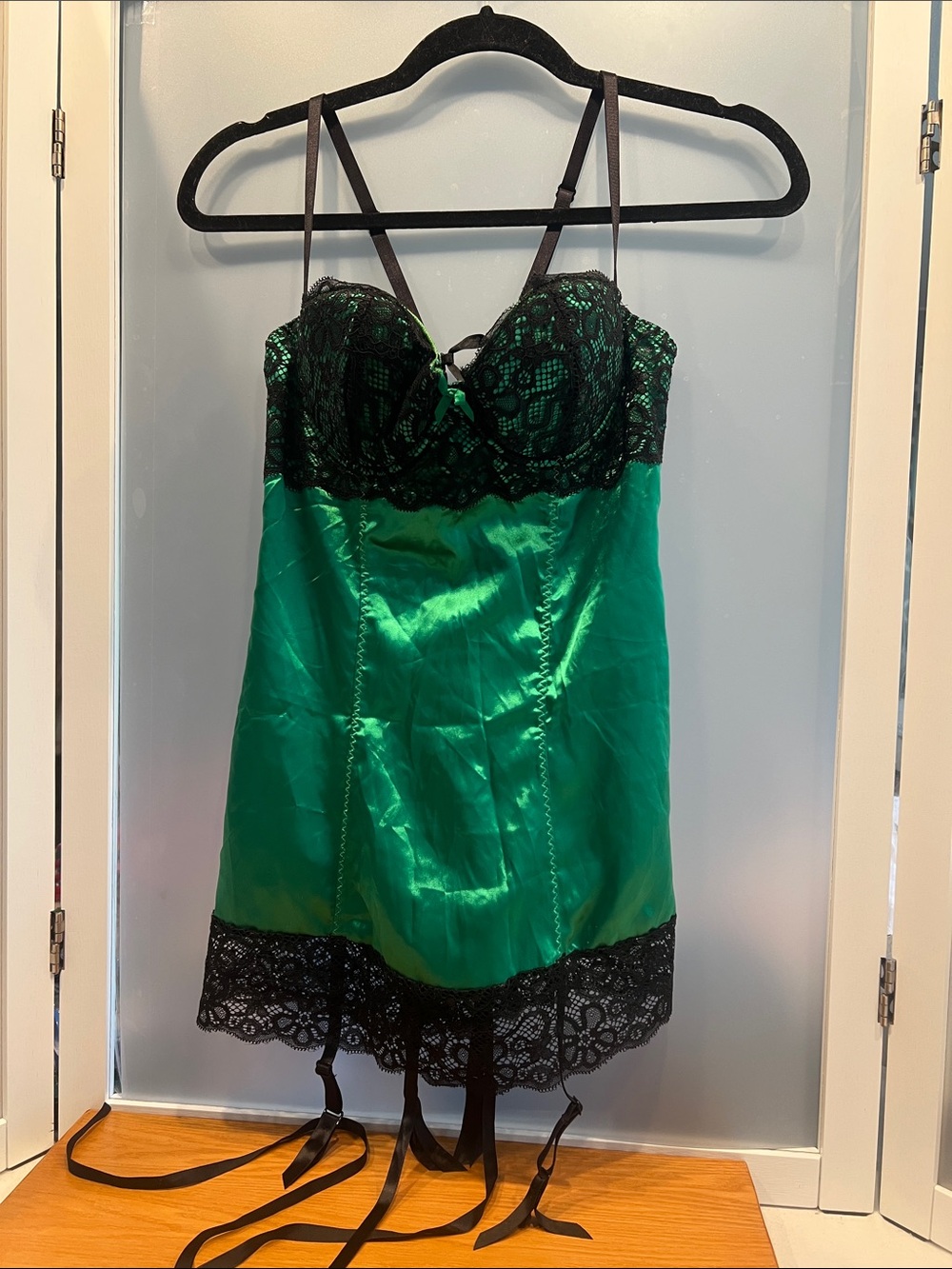 Fredericks of Hollywood lingerie slip bustier green black lace witchy sexy